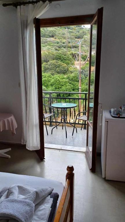 Ágios Kírykos Hotel Rena מראה חיצוני תמונה