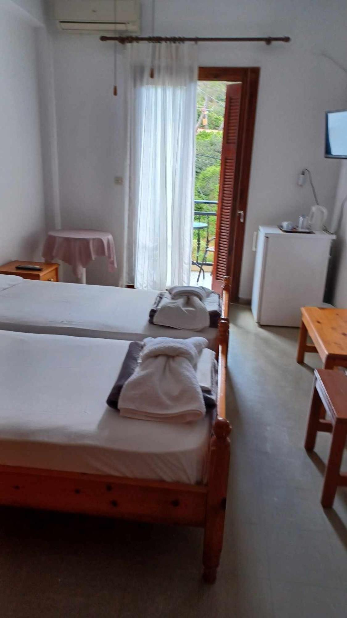 Ágios Kírykos Hotel Rena מראה חיצוני תמונה